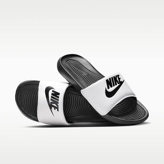 NIKE SLIDES